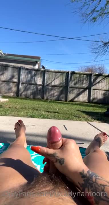 Carlyna Moore cumshot in the backyard